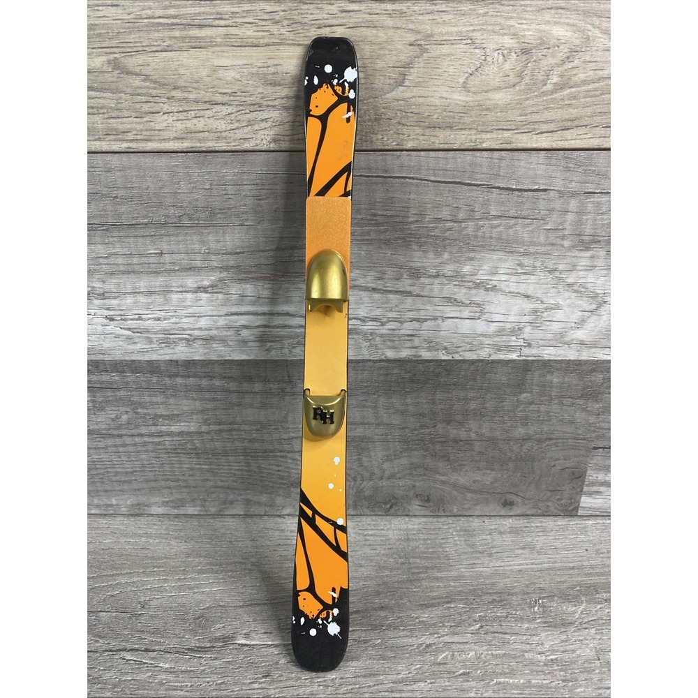 Rainbow High Winter Break Poppy‎ Rowan ONE REPLACEMENT SKI